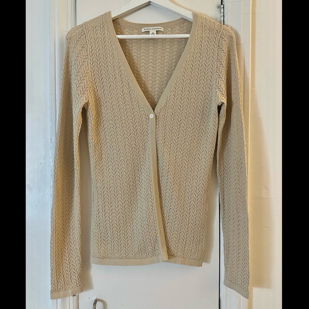 Banana Republic Cable Knit V-Neck silk blend cardigan, size S